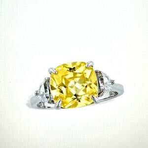 Savvy Cie 18K Gold Plated Cubic Zirconia 3-Stone Ring Size 8
